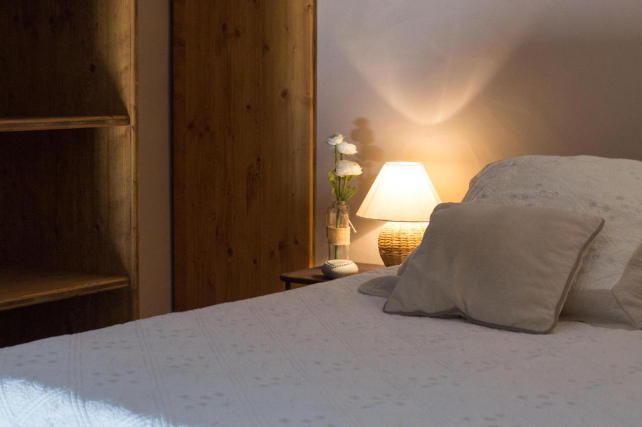 Le Bouquet De L Aromate Bed & Breakfast Joucas Exterior photo